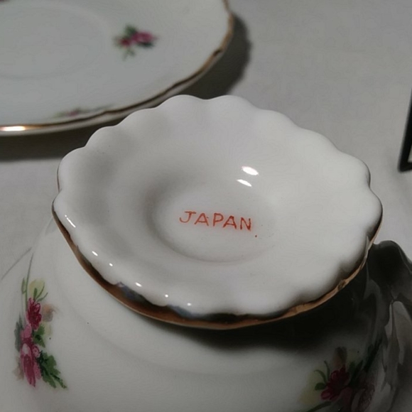 Vintage Pink Rose Tea Cup & Saucer Set - Picture 7 of 8